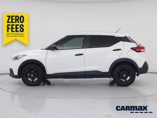 White 2019 Nissan Kicks S