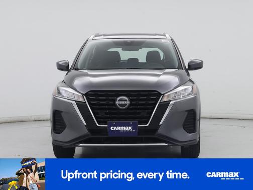 Gray 2022 Nissan Kicks SV