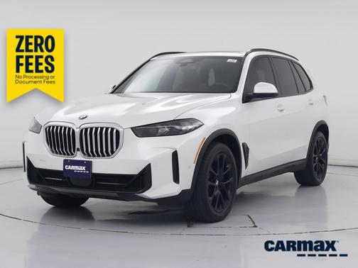 White 2024 BMW X5 xDrive40i