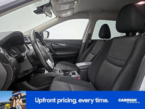 White 2020 Nissan Rogue SV