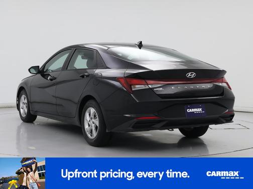 2023 Hyundai ELANTRA SE