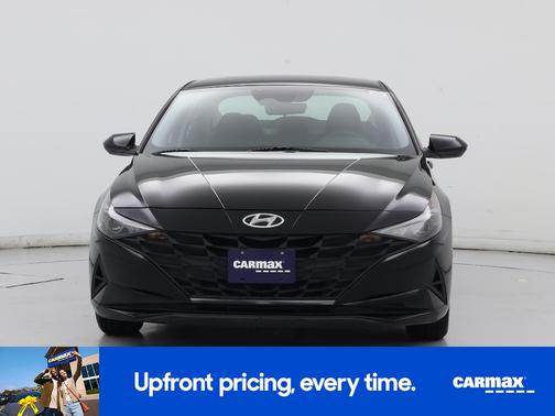 2023 Hyundai ELANTRA SE