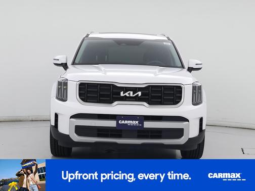 White 2024 Kia Telluride S