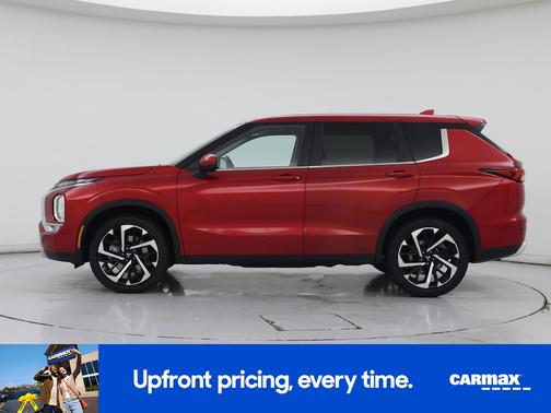 Red 2024 Mitsubishi Outlander SE