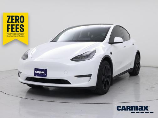 White 2025 Tesla Model Y Long Range