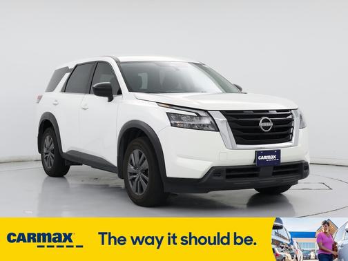 2024 Nissan Pathfinder S