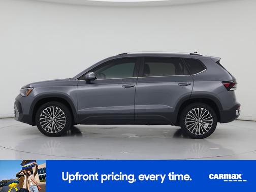 Gray 2025 Volkswagen Taos SE