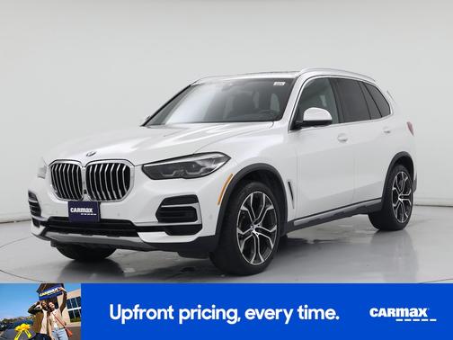 White 2023 BMW X5 xDrive40i
