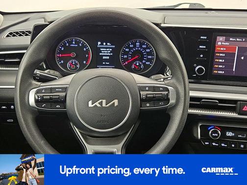 2022 Kia K5 LXS