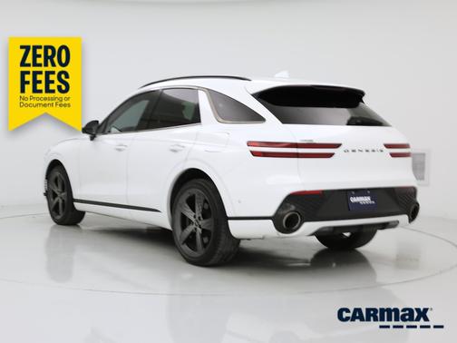 White 2023 Genesis GV70