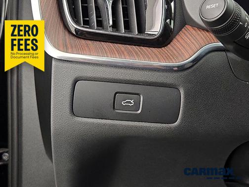 Black 2023 Volvo XC60 B5 Plus Bright Theme