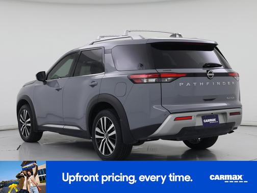 Gray 2024 Nissan Pathfinder Platinum