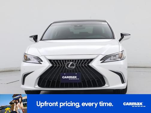 White 2025 Lexus ES 350