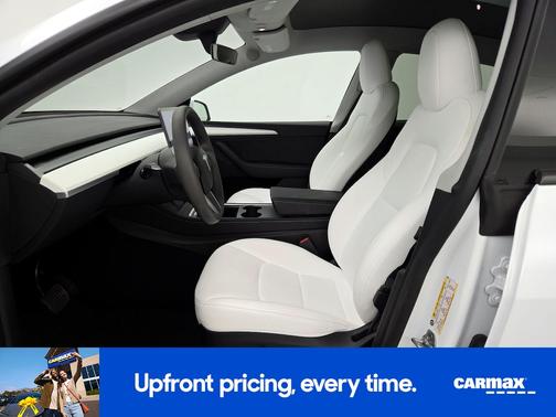White 2024 Tesla Model Y Long Range