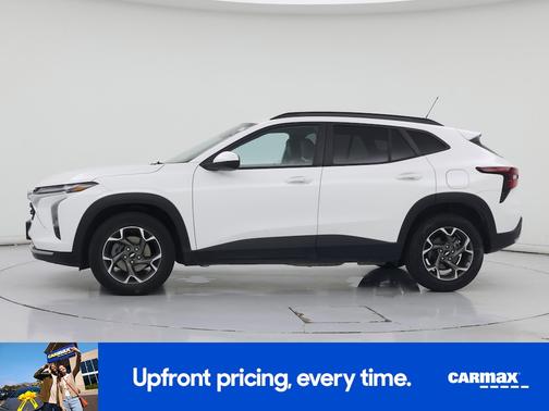 White 2025 Chevrolet Trax LT