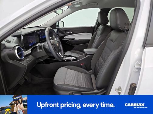 White 2025 Chevrolet Trax LT