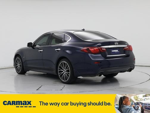 2017 INFINITI Q70