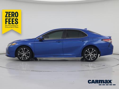 Blue 2019 Toyota Camry SE