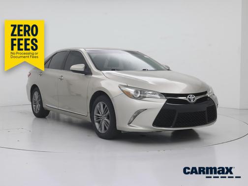 Tan 2017 Toyota Camry SE