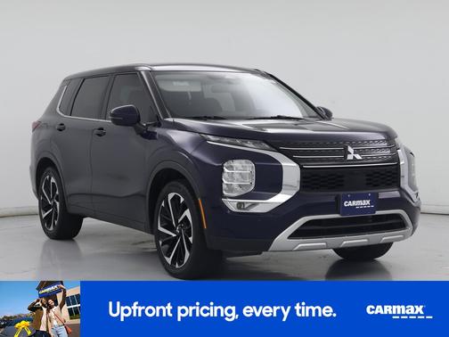 Blue 2024 Mitsubishi Outlander SE