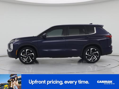 Blue 2024 Mitsubishi Outlander SE