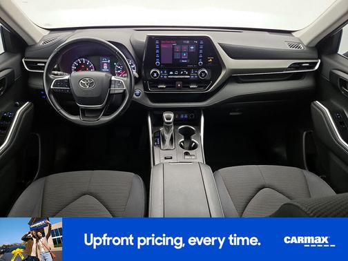 2022 Toyota Highlander LE
