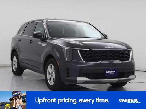 Gray 2025 Kia Sorento LX