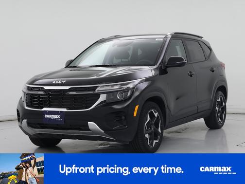 Black 2025 Kia Seltos S