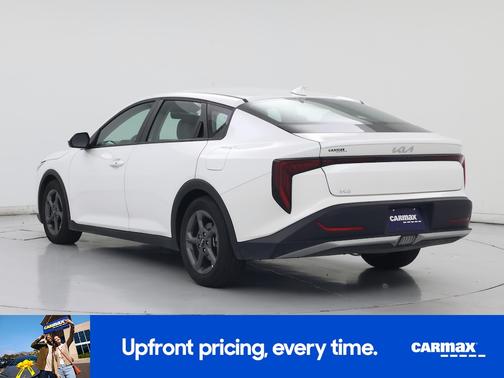 White 2025 Kia K4 LXS