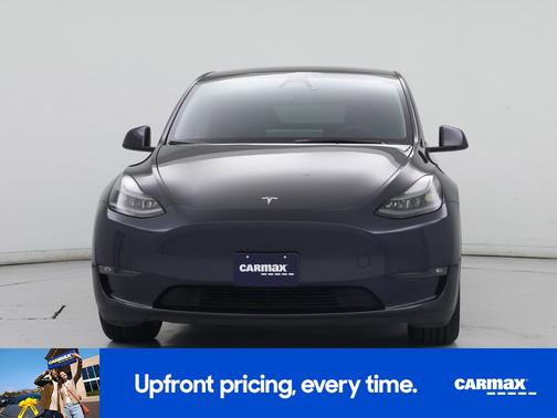 Gray 2024 Tesla Model Y Long Range