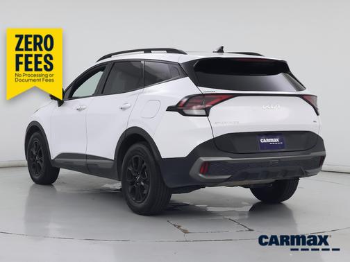 White 2023 Kia Sportage X-Pro Prestige