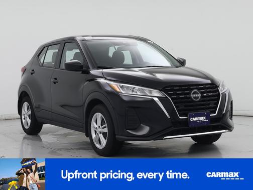 Black 2025 Nissan Kicks Play S