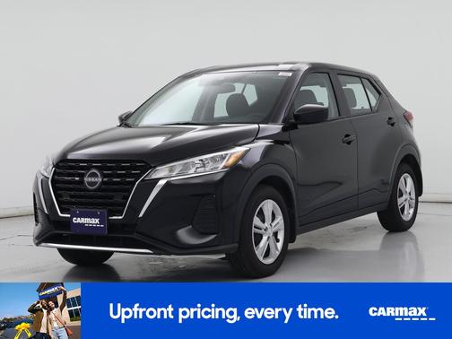 Black 2025 Nissan Kicks Play S