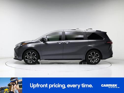 2025 Toyota Sienna Platinum