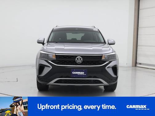 Silver 2024 Volkswagen Taos SE