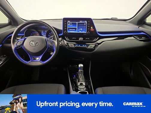 Red 2021 Toyota C-HR XLE