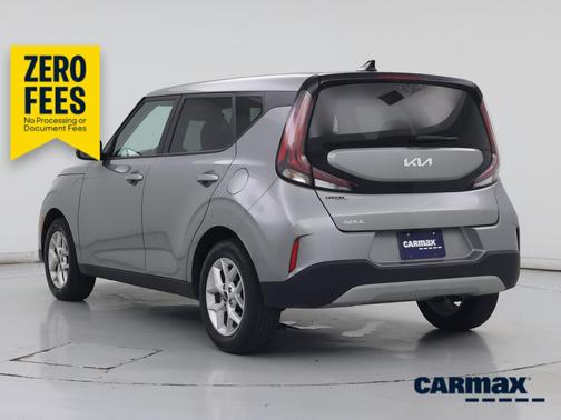 Gray 2025 Kia Soul LX