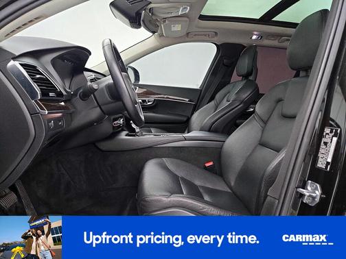 Black 2017 Volvo XC90 T6 Momentum