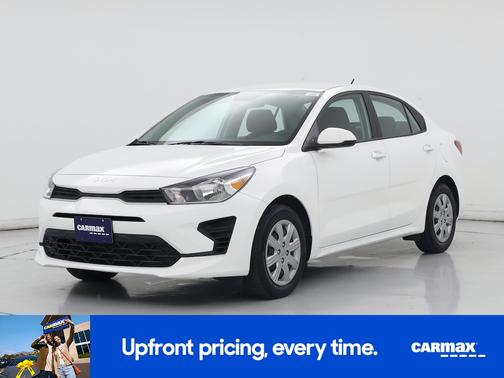 White 2022 Kia Rio LX