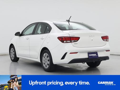 White 2022 Kia Rio LX