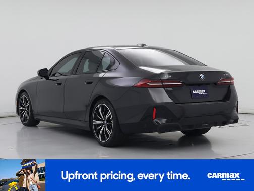 Black 2024 BMW 540 XI