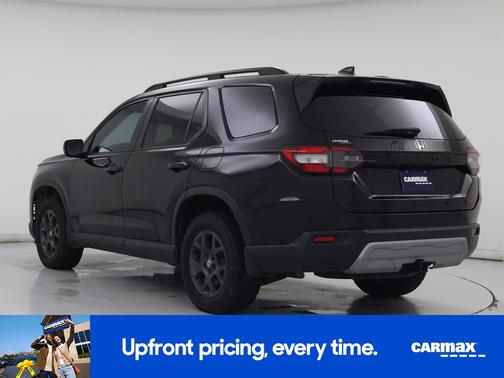 Black 2025 Honda Pilot Trailsport