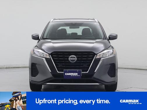 Gray 2022 Nissan Kicks SV
