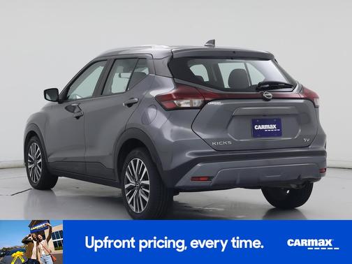 Gray 2022 Nissan Kicks SV