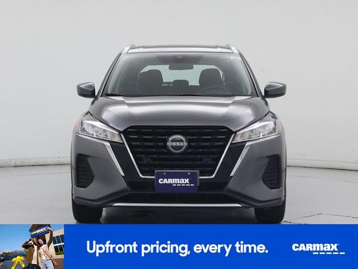 Gray 2022 Nissan Kicks SV