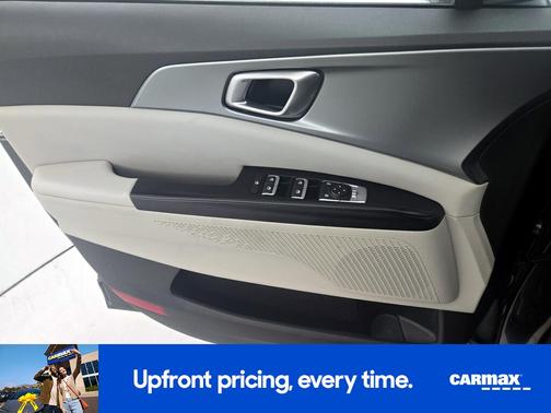 2022 Kia Carnival LX