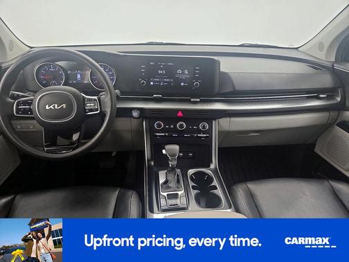 2022 Kia Carnival LX