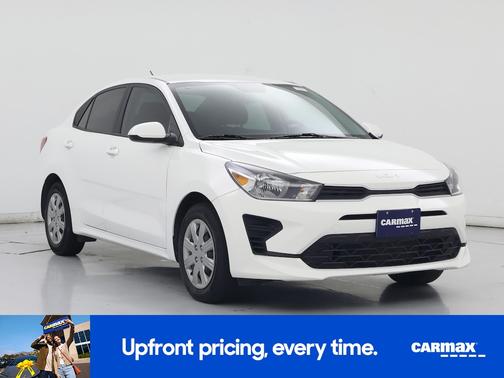 White 2023 Kia Rio LX