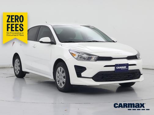 White 2023 Kia Rio LX