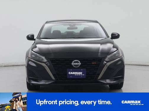 Black 2025 Nissan Altima SR